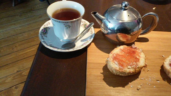 Hetties Teapot Tea cup and Scone